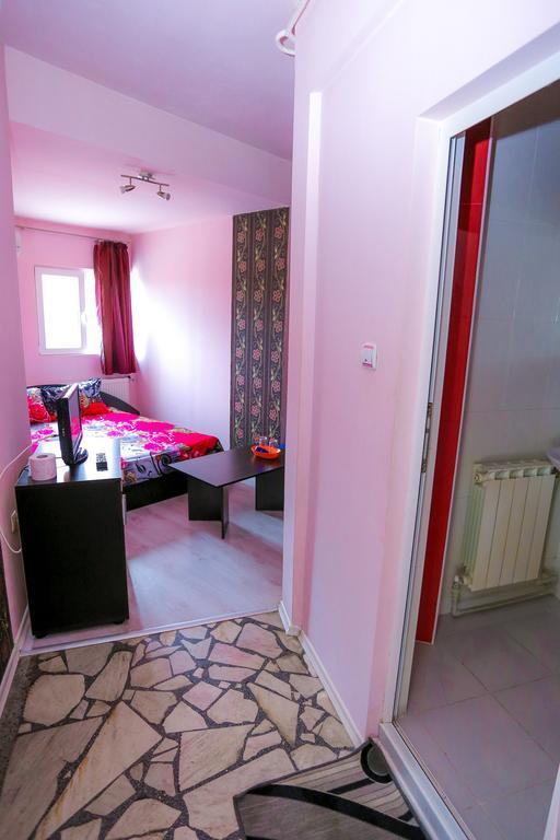 Hostel Shatrata Bogomilovo Exteriör bild